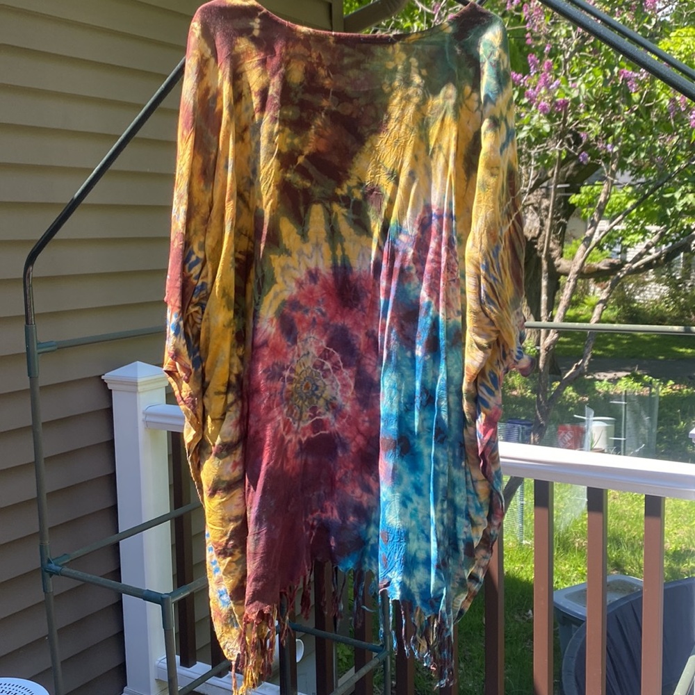 Like New multicolored tie-dye Poncho tunic OSFM - Picture 4 of 4